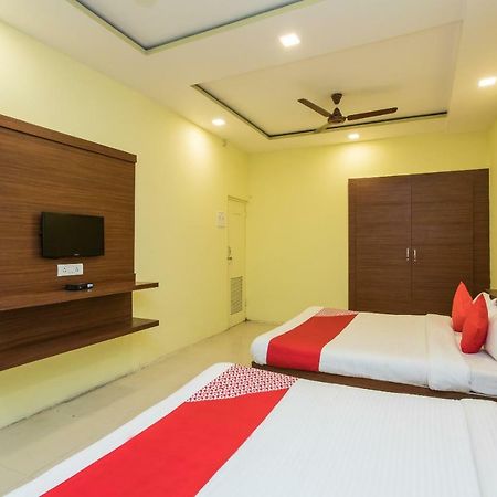 Oyo 17161 Hotel Mahalaxmi Ujjain Ngoại thất bức ảnh