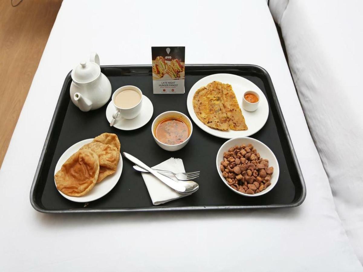 Oyo 17161 Hotel Mahalaxmi Ujjain Ngoại thất bức ảnh